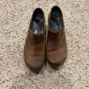 Patagonia Distressed Brown Clogs Size 8.5